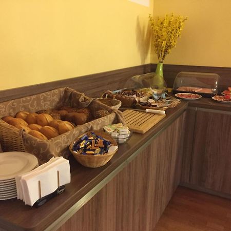 Aparthotel Am Heidensee Schwerin  Bagian luar foto