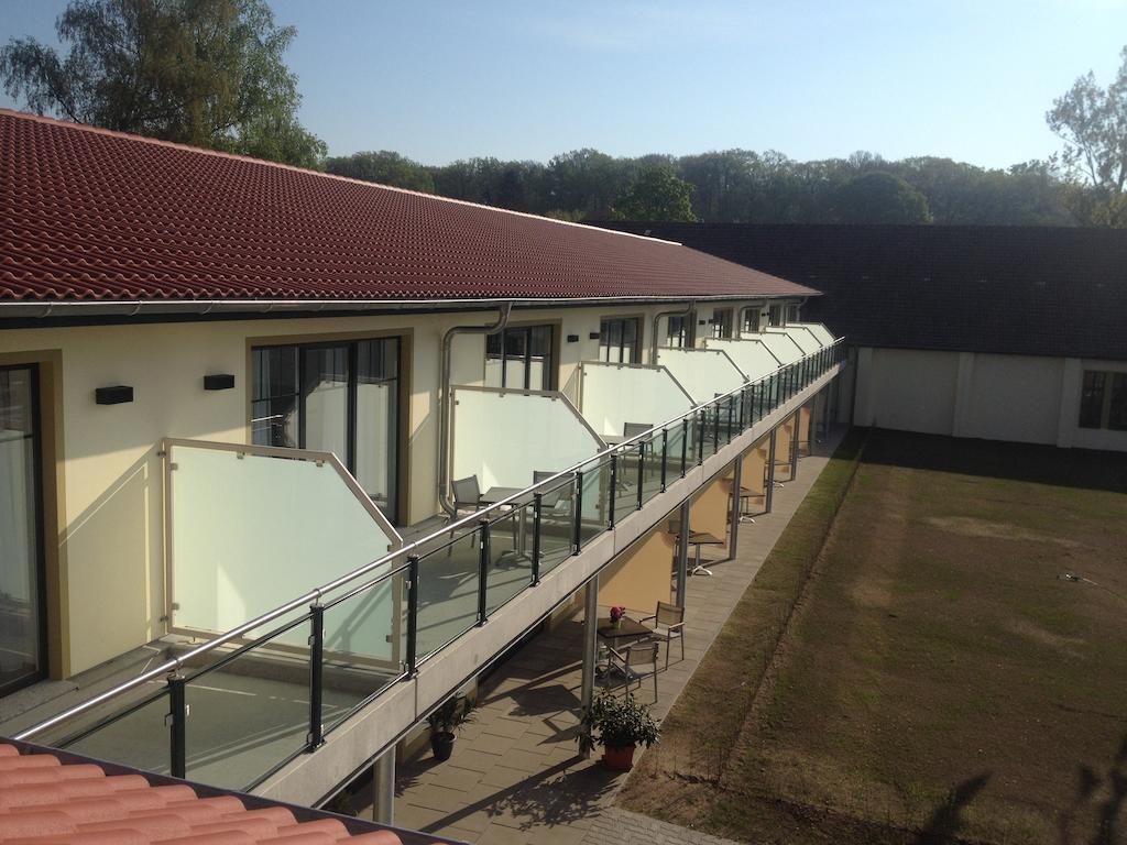 Aparthotel Am Heidensee Schwerin  Ruang foto
